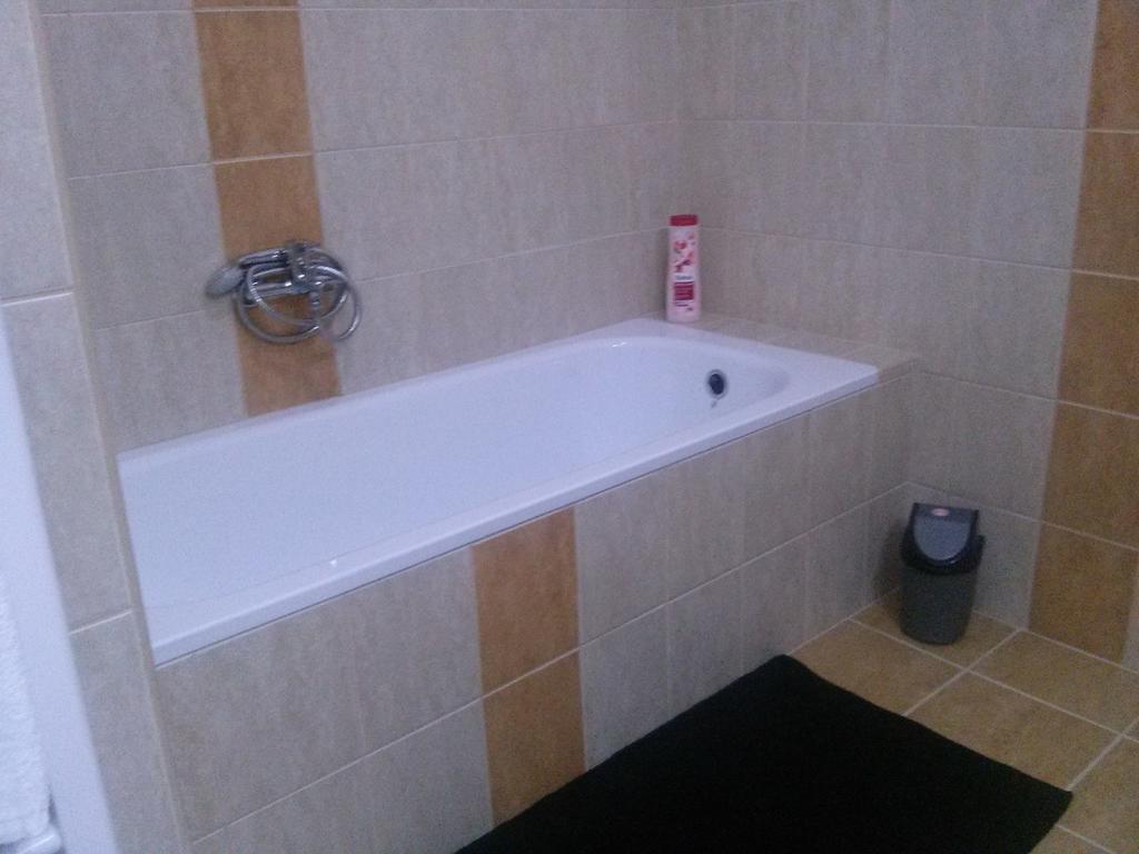 Feszek Apartman Debrecen Quarto foto